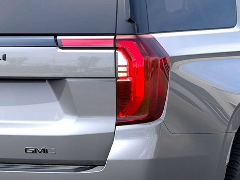 New 2026 GMC Yukon XL Denali Ultimate AWD/4WD image 11