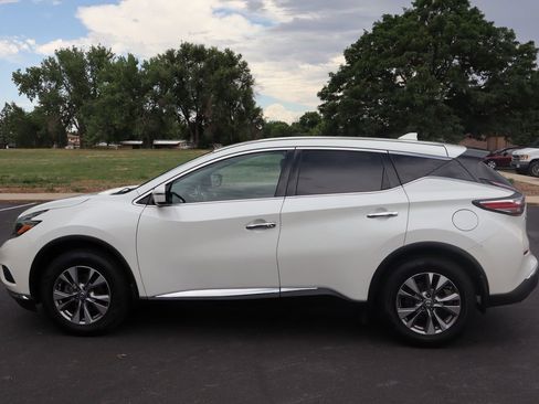 Used 2018 Nissan Murano S image 9