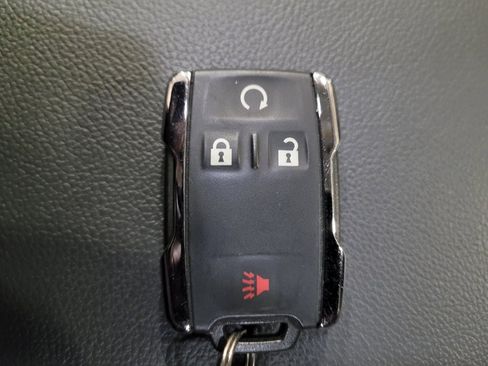 Used 2016 Chevrolet Colorado Z71 AWD/4WD image 32