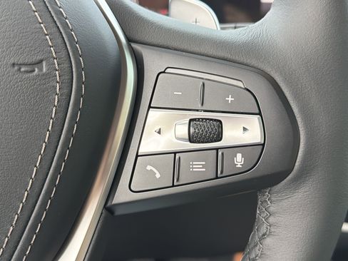 New 2026 BMW X5 sDrive40i image 13