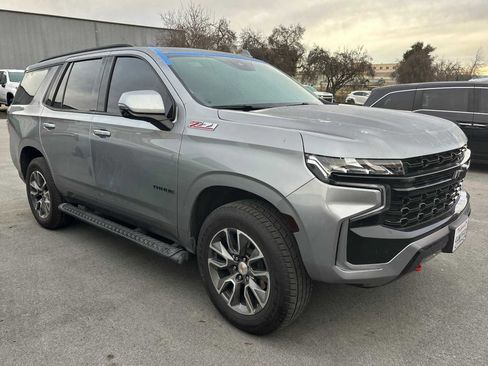 Used 2023 Chevrolet Tahoe Z71 w/ Luxury Package image 2