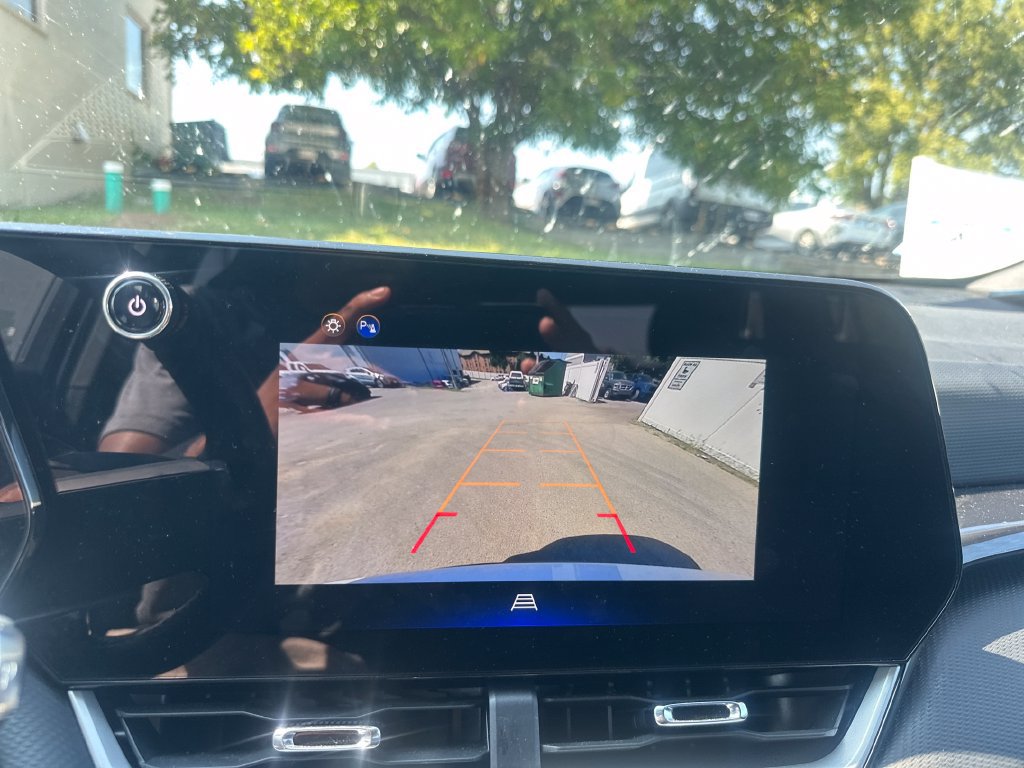 Used 2025 Chevrolet Equinox LT AWD/4WD image 45