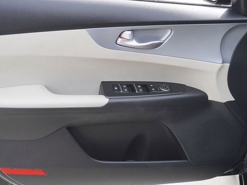 Used 2023 Kia Forte LXS image 21