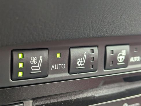 Used 2022 Lexus ES 350 F Sport image 16