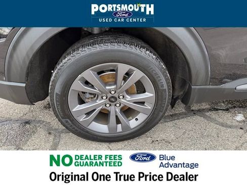 Certified 2022 Ford Explorer XLT w/ Equipment Group 202A image 34