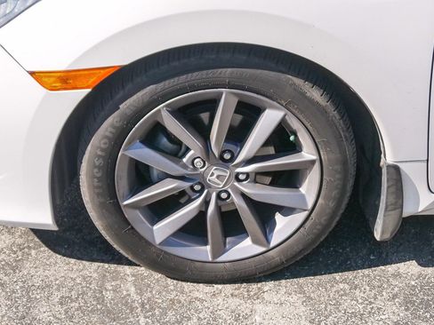 Used 2019 Honda Civic EX image 5