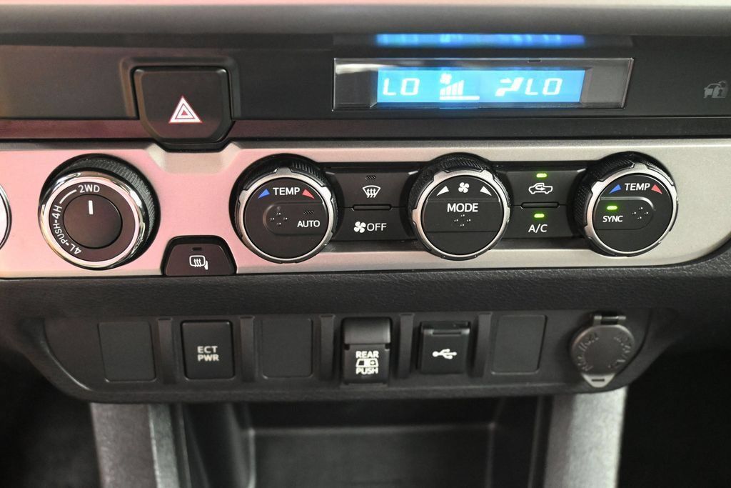 Used 2023 Toyota Tacoma SR5 AWD/4WD image 22