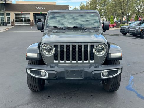 Used 2021 Jeep Gladiator Overland w/ Popular Equipment Package image 3