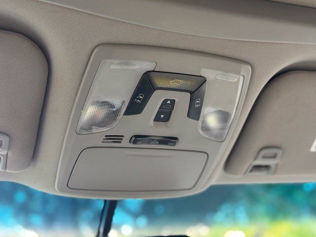 Used 2015 Toyota Sienna XLE w/ XLE Navigation Package FWD image 34