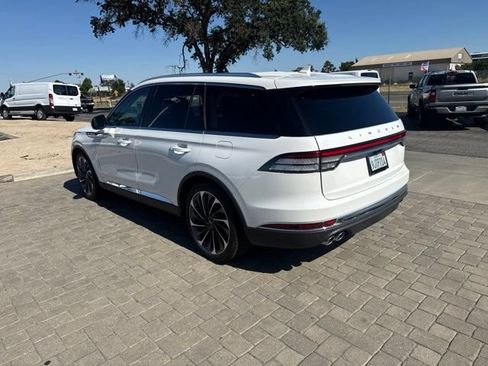 Used 2023 Lincoln Aviator Reserve w/ Equipment Group 201A AWD/4WD image 3