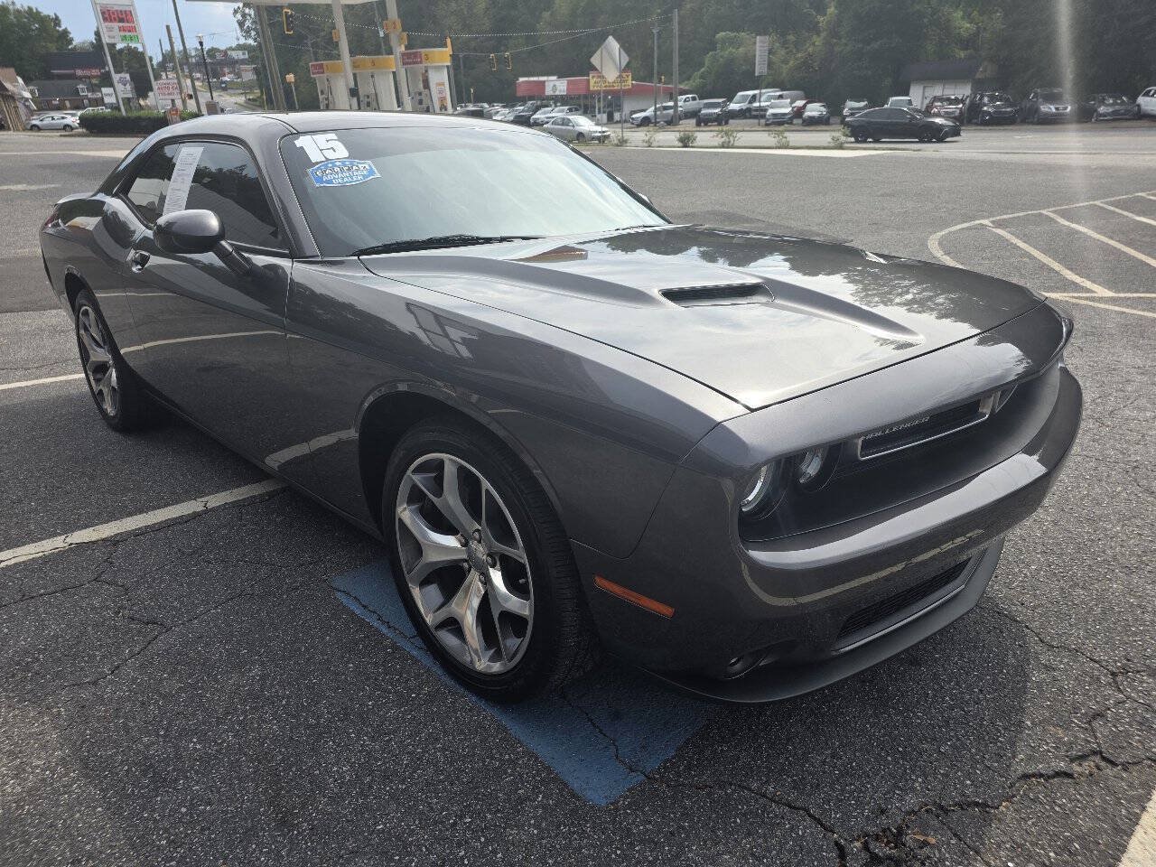 Used 2015 Dodge Challenger SXT Plus RWD image 8