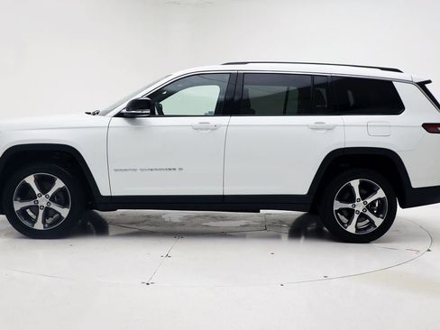 Used 2023 Jeep Grand Cherokee L Limited AWD/4WD image 5
