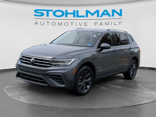 Certified 2023 Volkswagen Tiguan SE FWD image 1