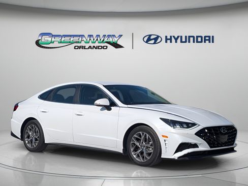 Used 2021 Hyundai Sonata SEL w/ Winter Weather Package FWD image 1