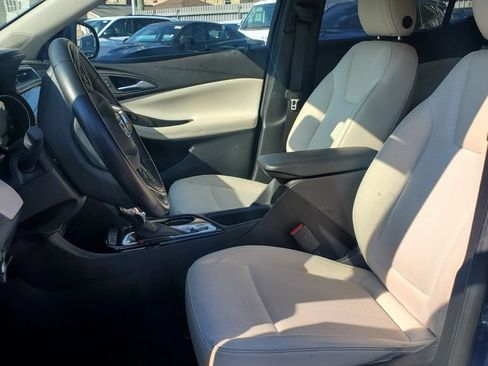 Used 2021 Buick Encore GX Select FWD image 2