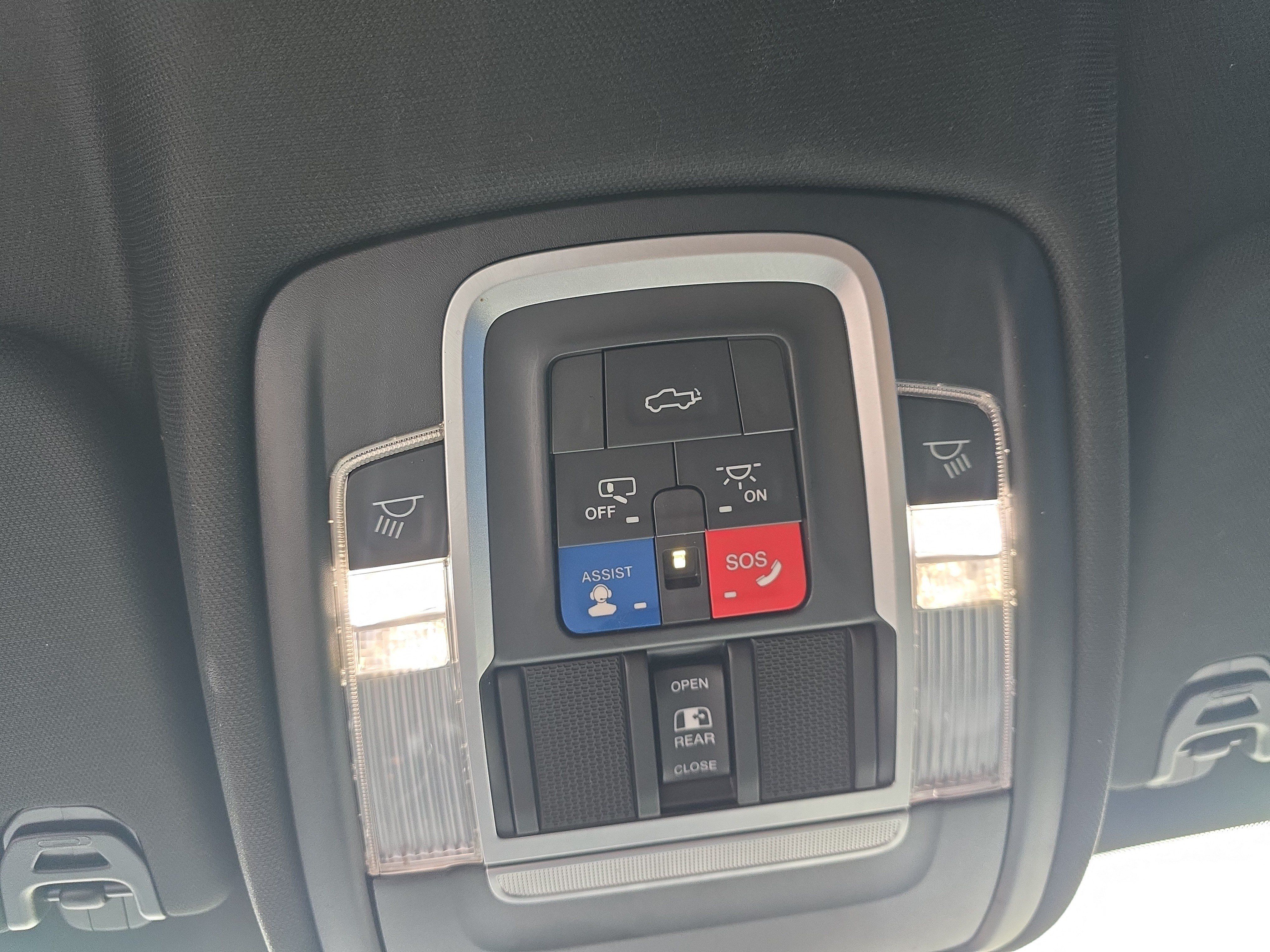 Used 2020 RAM 1500 Laramie w/ Sport Appearance Package AWD/4WD image 24