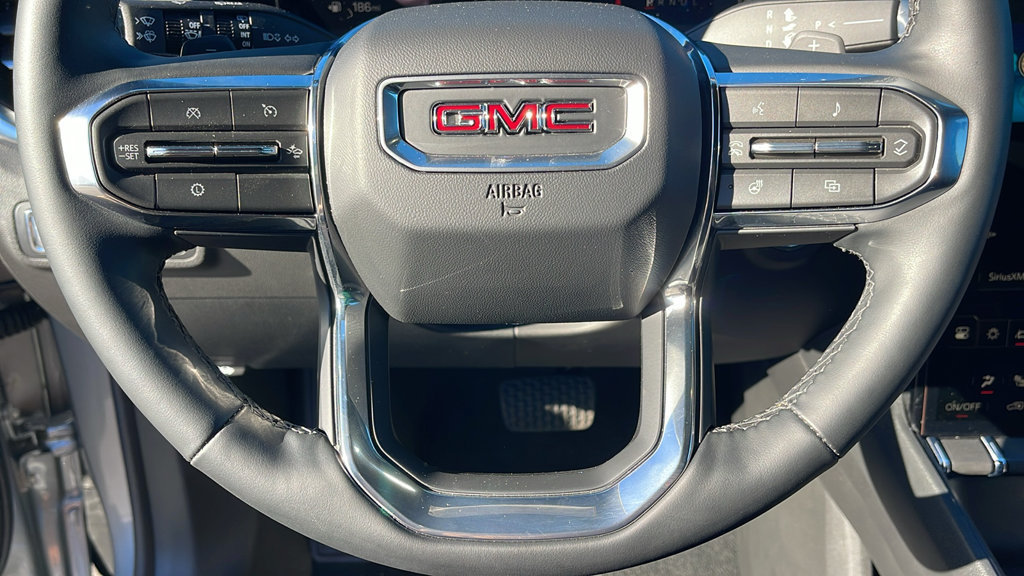 Used 2026 GMC Terrain Elevation w/ Black Edition FWD image 20