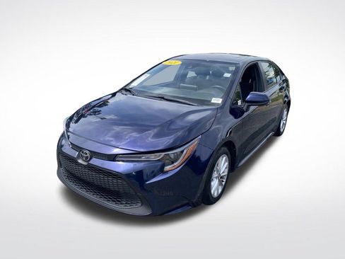 Used 2021 Toyota Corolla LE FWD image 2