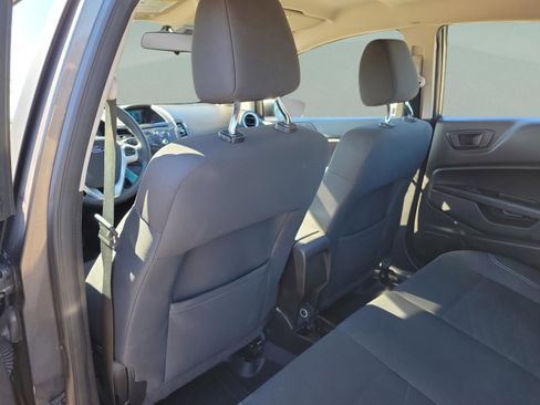 Used 2017 Ford Fiesta SE image 23