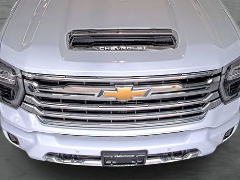 New 2026 Chevrolet Silverado 3500 High Country w/ High Country Premium Package AWD/4WD image 18