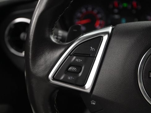 Used 2018 Chevrolet Camaro LT image 33