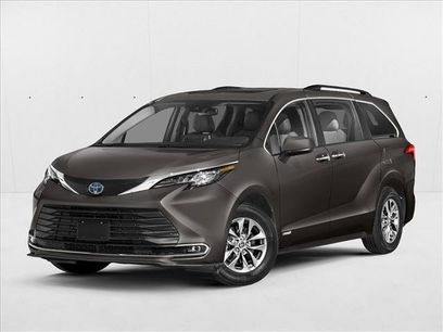 Used 2023 Toyota Sienna XLE w/ XLE Plus Package