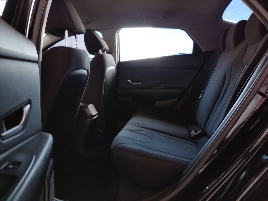 Used 2021 Hyundai Elantra SEL w/ Convenience Package FWD image 20
