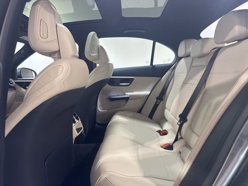 Used 2023 Mercedes-Benz C 300 4MATIC Sedan image 22