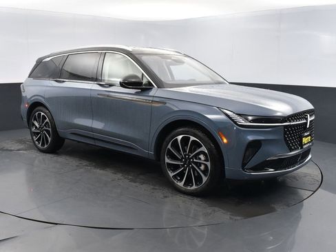 New 2026 Lincoln Nautilus Black Label image 3