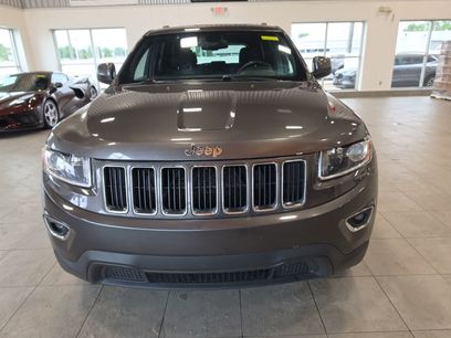 Used 2014 Jeep Grand Cherokee Laredo w/ 18" Wheel & 8.4" Radio Group