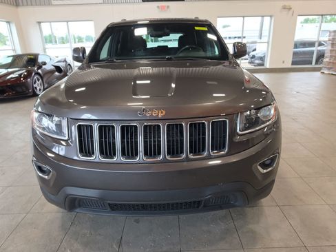 Used 2014 Jeep Grand Cherokee Laredo w/ 18" Wheel & 8.4" Radio Group AWD/4WD image 3