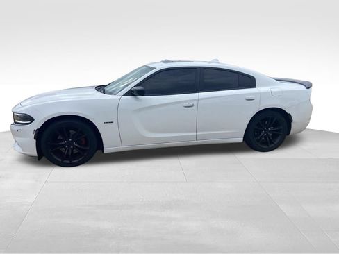 Used 2016 Dodge Charger R/T w/ Plus Group RWD image 23