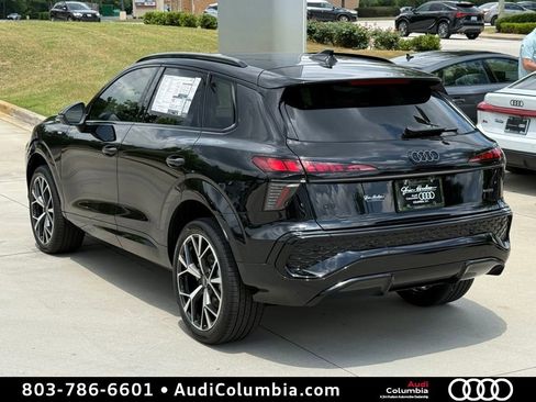 New 2026 Audi Q3 quattro 2.0T AWD/4WD image 12