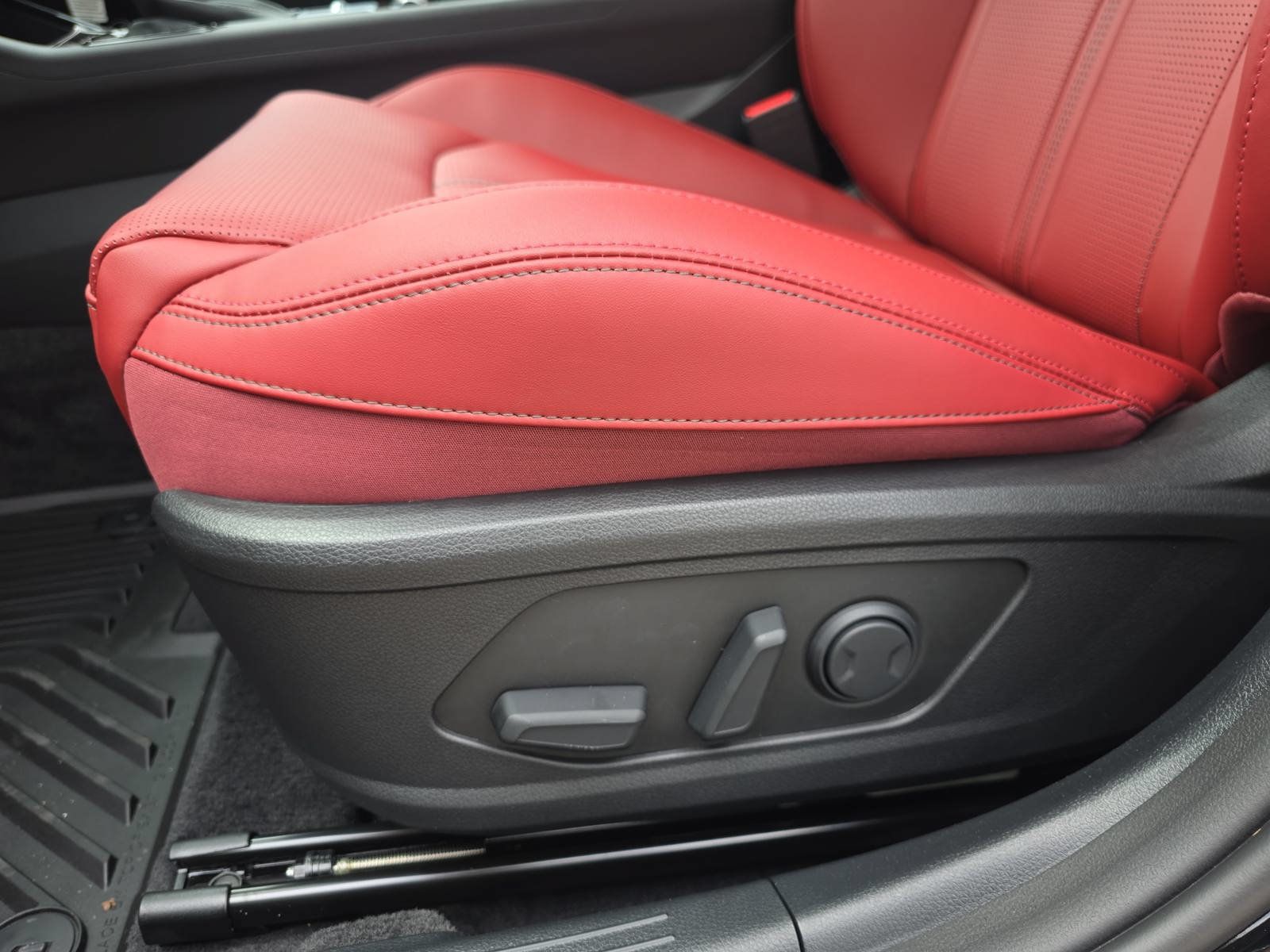 New 2026 Kia K5 GT-Line w/ GT-Line Red Interior Package FWD image 28
