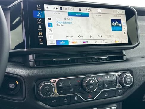 New 2026 Jeep Gladiator Sport image 26