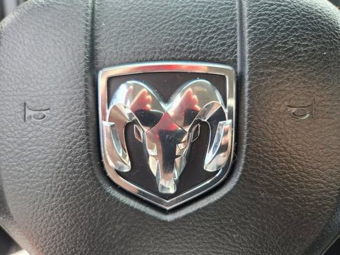 Used 2019 RAM 1500 Express AWD/4WD image 35