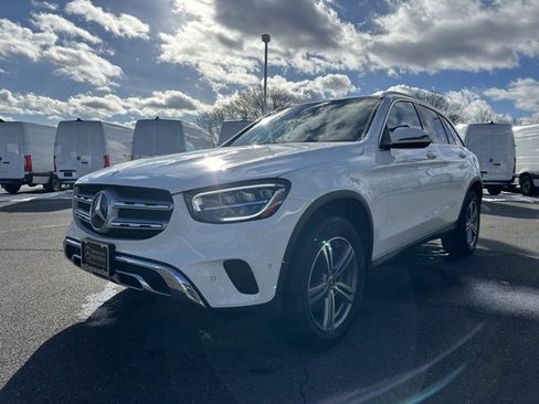 Certified 2022 Mercedes-Benz GLC 300 4MATIC image 3