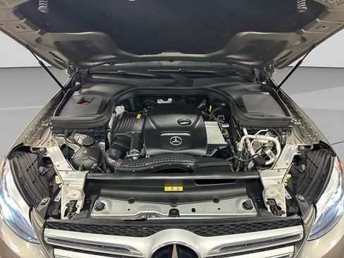 Used 2019 Mercedes-Benz GLC 300 4MATIC w/ Multimedia Package image 27