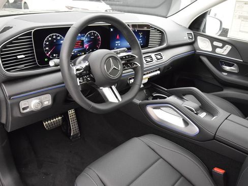 New 2026 Mercedes-Benz GLS 450 4MATIC image 22