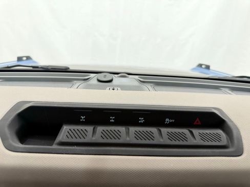 Used 2023 Ford Bronco Wildtrak AWD/4WD image 33