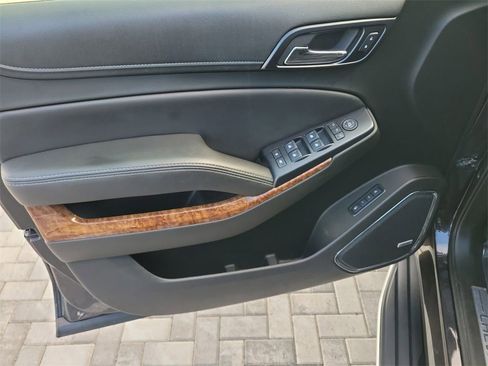 Used 2018 Chevrolet Tahoe Premier image 23
