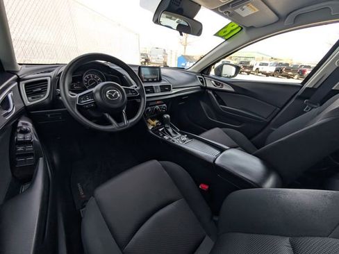 Used 2018 MAZDA MAZDA3 Sport image 5