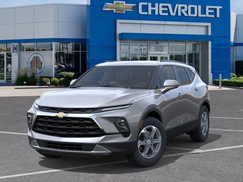 New 2026 Chevrolet Blazer LT w/ Convenience Package FWD image 6