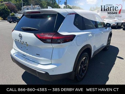 Certified 2025 Nissan Rogue SV AWD/4WD image 8
