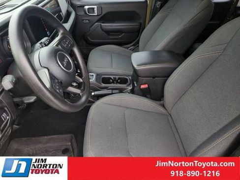 Used 2025 Jeep Wrangler Sport image 14