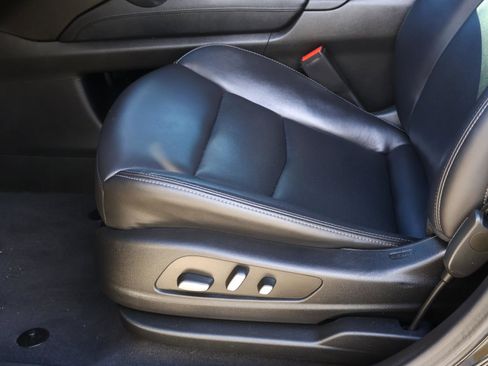 Used 2023 Cadillac XT6 Premium Luxury w/ Technology Package image 15