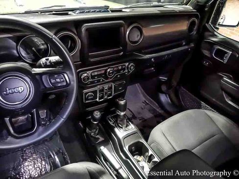 Used 2023 Jeep Wrangler Unlimited w/ Convenience Group AWD/4WD image 17