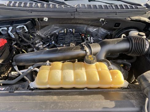 Used 2021 Ford Expedition Limited image 35