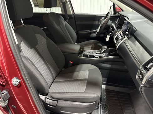 Used 2022 Kia Sorento LX FWD image 29