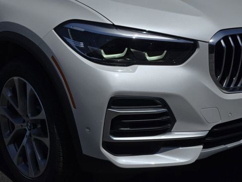Used 2022 BMW X5 xDrive40i w/ Premium Package AWD/4WD image 9